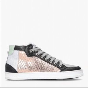 NWOB P448 side zip sneaker